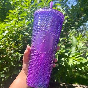 💟NEW💟 Starbucks Summer 2022 'Oil Slick'
Metallic Purple Studded Venti Tumbler